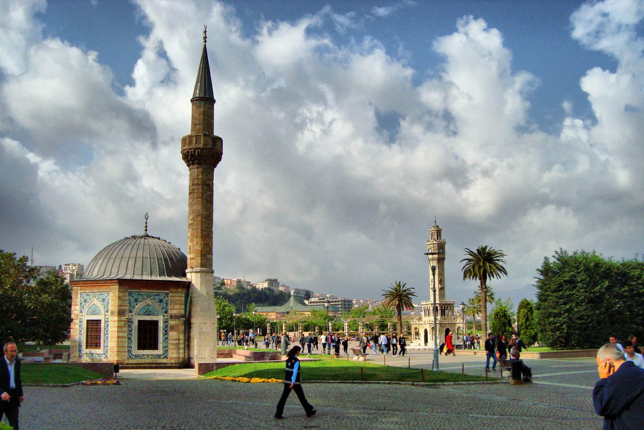 Sevgili Ayşe Hanım,
