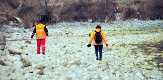 Kayıp çocukları bulmak için barajın suyu kesildi