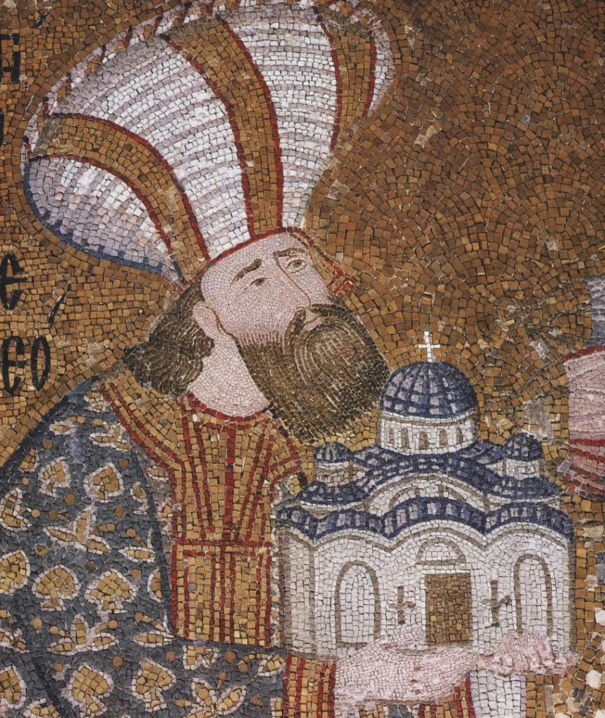 Metin Kutusu: Hagia Theodosia/Gül Camii, geç 900ler. Sultan II. Bayezid altında, 1490'da camiye dönüştürülmüştür.