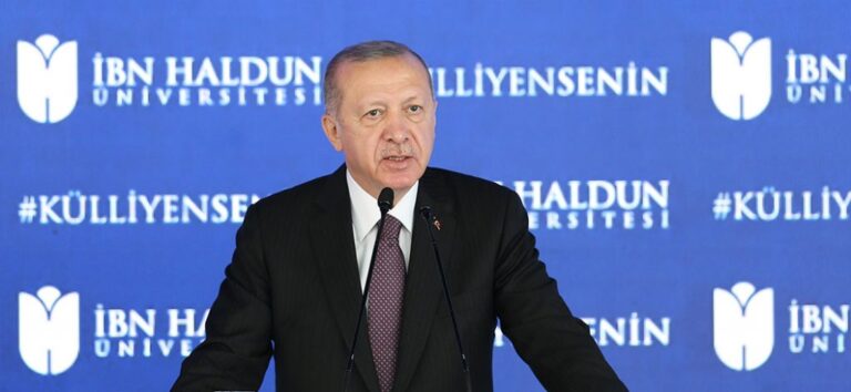 ANALİZ: ‘Siyasî iktidarlar fikrî iktidar derdine düşerse, çıkacak sonuç slogan üretmek olur’