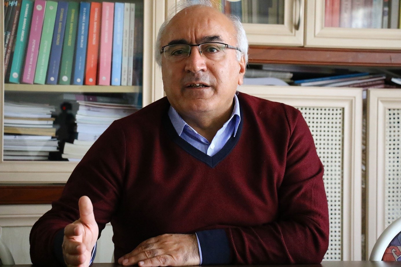 İHD Eş Genel Başkanı Türkdoğan: Onlar savaşta bizler de barışta ısrarlıyız - Evrensel