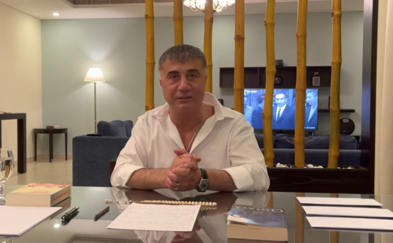 Peker’den 42 dakikalık video: Ağar ve Pelikancıları suçladı