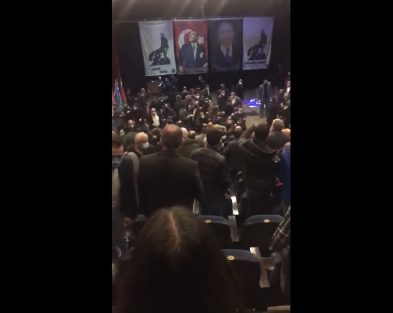 Türkeş’in doğum günü toplantısını ülkücüler bastı