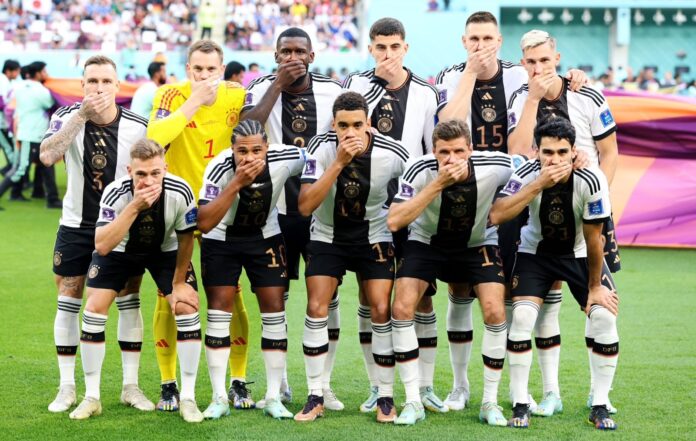 Alman Milli Takımı, gökkuşağı flaması takmalarına izin verilmediği için maç öncesinde ağzını kapadı