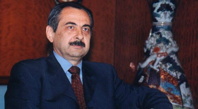 Eski MİT Müsteşarı (1998-2005) Şenkal Atasagun.