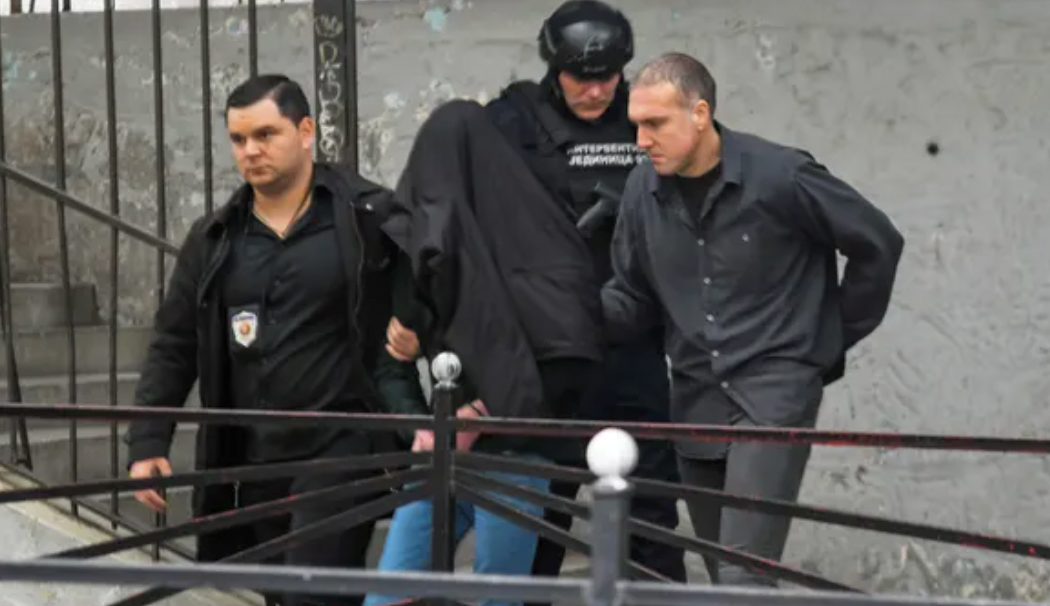 Sırbistan’da 13 yaşındaki çocuk okulunu taradı Daha önce listesini