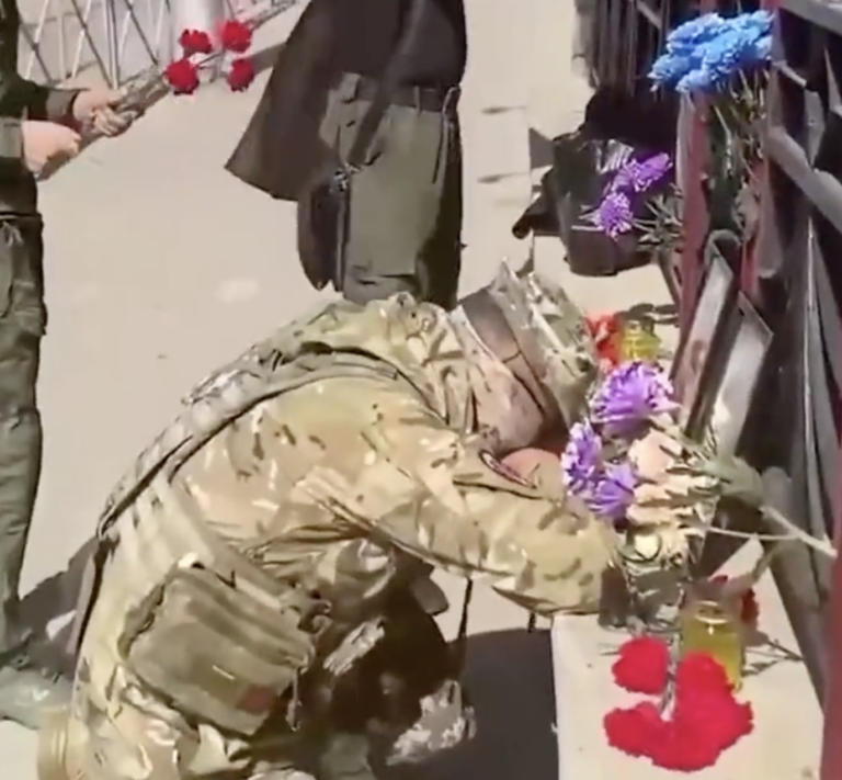 VİDEO HABER | Wagner askeri, Prigozhin için diz çöküp ağladı