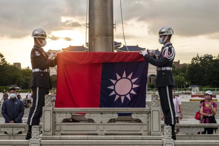 Tayvan’da askeri bir tören.