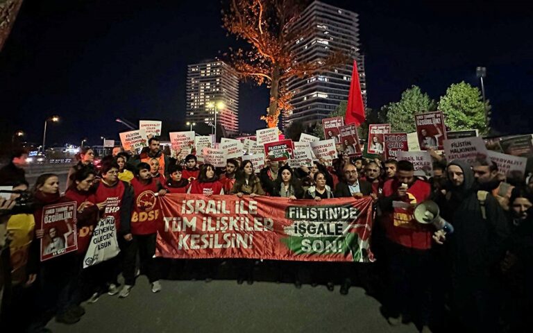 BDS’den İsrail’in elektriğinin yüzde 7’sini karşılayan Zorlu Holding’e boykot çağrısı: “Zorlu AVM’ye gitmeyin, Zorlu PSM’de sahneye çıkmayın”