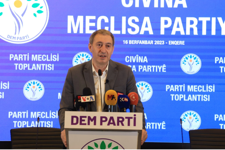 DEM Parti Meclisi de kararsız kaldı: Her ilde kendi adayımızı çıkaralım diyenler çoğunlukta. Karar sonraya bırakıldı