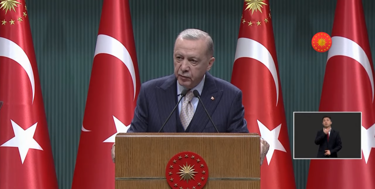 Erdoğan: “Jet yakıtı konusunda Türkiye Cumhuriyeti’ne iftira atanları unutmayacağız”