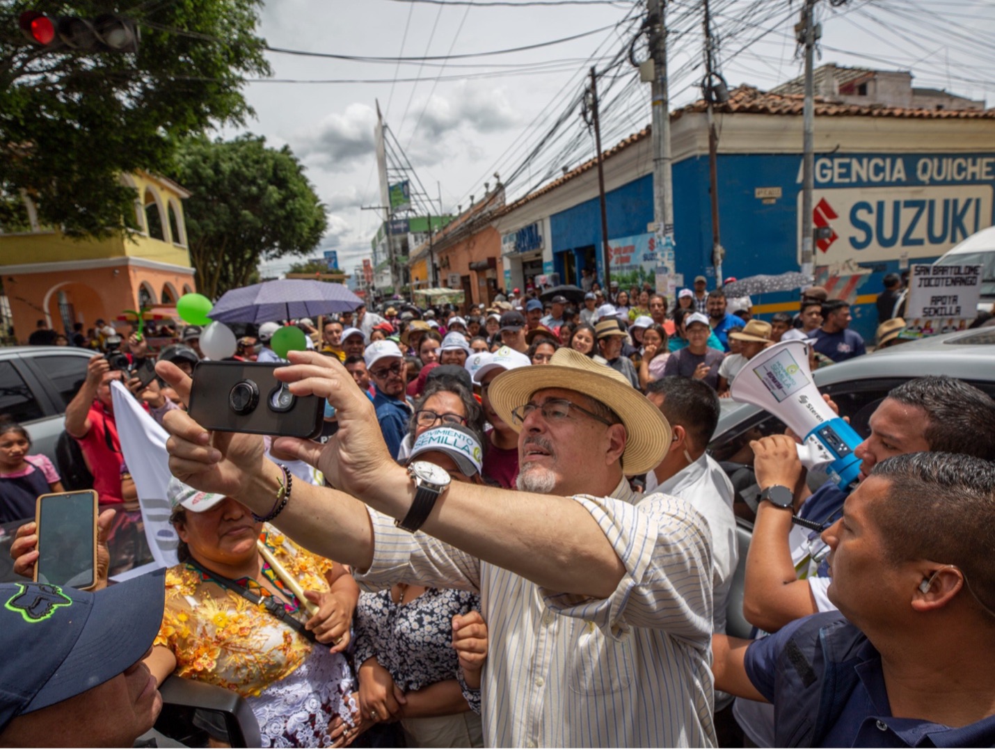 Orta Amerika’da sessiz devrim: Guatemala halkı demokrasiye nasıl sahip çıktı? - Serbestiyet