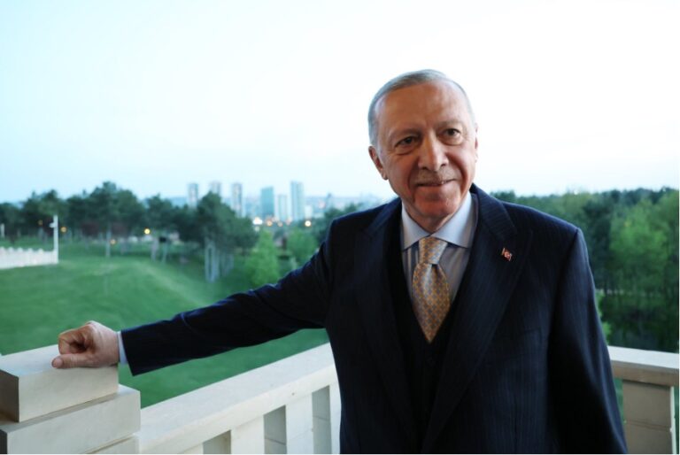 ANALİZ | Sarayda bir başka Erdoğan: Hasan çaylar nerede kaldı?