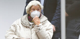 Almanya’da 10 binden fazla cinayete yardım eden 99 yaşındaki Nazi sekreterinin cezasını onandı