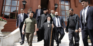 Moskova’ya yakın hukuk şirketi sahibinden Zelensky’nin teşekkür ettiği Bartholomeos’a Hürriyet ilanıyla “uyarı”lar: “Erdoğan’la derin ilişkilerim var”