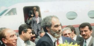 “Elçibey, içkili ve sızmış halde Üsküdar’da bir takside bulundu. ‘Bırak bu işi’ dedim, cumhurbaşkanlığından istifa etti”