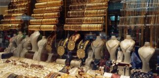 ÖZEL HABER | Sultanbeyli’deki kuyumcudan mesajla haraç istendi, dükkanı kurşunlandı. Polisin önerisi: “Whatsapp’tan engelle”