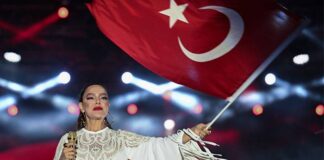 Özgür Özel’den Mansur Yavaş’a Ebru Gündeş tepkisi: “Reza Zarrab’ın eski eşi. Bu konser olmamalıydı”