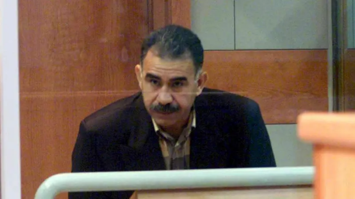 Abdullah Öcalan 1999 yılında mahkemede.