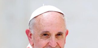 Vatikan: “Papa Francis astım krizi geçirdi, durumu kritik”