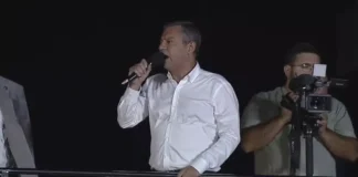 Özgür Özel’den iddialar: “İBB davası borsası kuruldu; Mehmet Yıldırım diye bir avukat şirketleri dolaşıp ‘şu ifadeyi ver seni kurtarayım’ dedi”