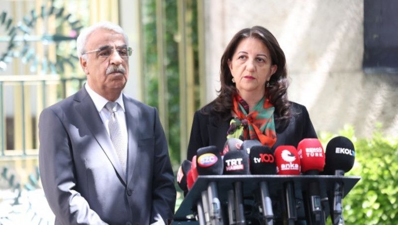 DEM İmralı heyeti Öcalan’la görüşüyor: Komisyonun da görüşmesi planlanıyor