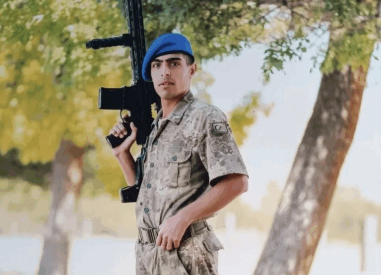 ÖZEL HABER | Tezkereye 10 gün kala hayatını kaybetti. Annesi: “Kendini boğdu dediler, boğazında hiçbir iz yok”