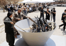 Eve siyaset için dönüş öncesi bir mıntıka temizliği gerek