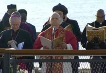 Papa İznik’te: Ayin başladı