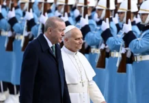 ANALİZ | Papa’nın ziyareti: 1700 yıl önceki teolojik birlik vesilesiyle Rusya’ya karşı birlik gösterisi