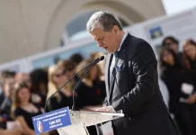 Polonya’da ‘Sahte diploma’ skandalı: Fransa büyükelçisini gözaltına alındı