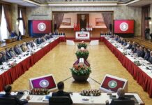 Partilerin komisyon raporları: Umut da var, temkin de