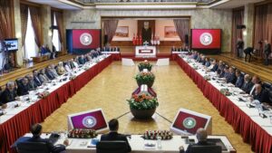 Partilerin komisyon raporları: Umut da var, temkin de