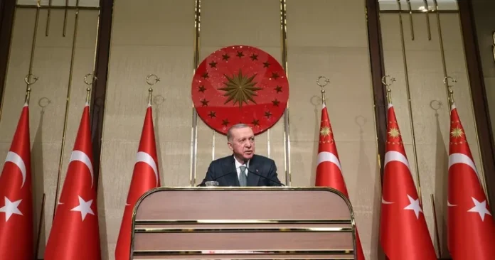 Erdoğan’dan SDG demeden 10 Mart uyarısı: “Ayak direnmesi halinde krize dönüşme riski barındıran…”