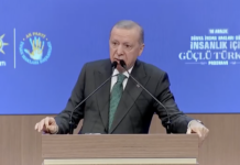 “Rabbimiz ‘Kün fe yekün’ buyuruyor. Müjdesi Suriye’de de tecelli etmiş; 60 yıllık dikta rejimi 7-8 günde yerle yeksan oldu”