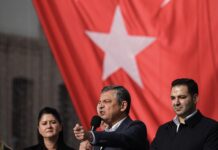 Özgür Özel: “Bu darbeciler de günü gelince Edirne’den kaçmak isterse Meriç’i sıkı tutun”