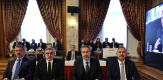 AK Parti’nin Komisyon raporundan: “Örgüt kendini feshettiyse suç ortadan kalkar”