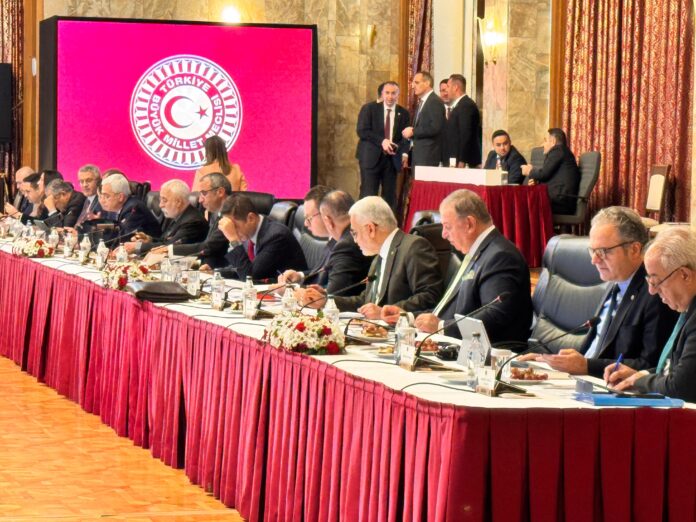 WhatsApp Image 2025-12-04 at 14.11.18