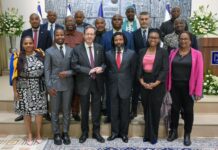 İsrail’den Güney Afrika’ya soykırım davası için tuhaf nispet: Sabıkalı yerli “Kralı” ağırladılar