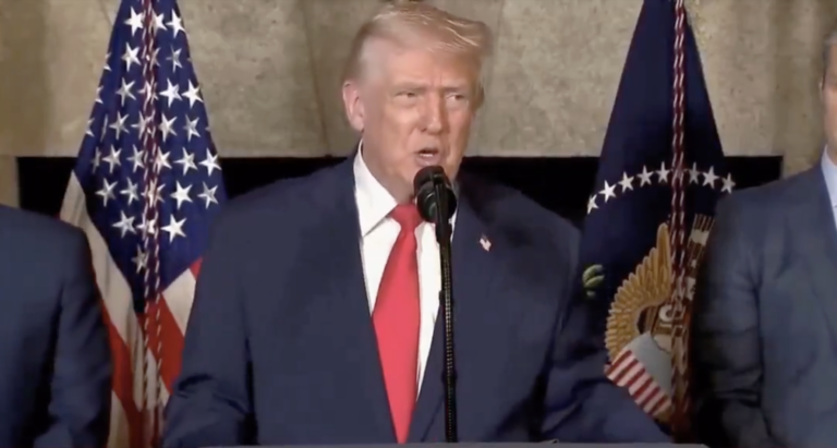 Trump, şimdi de Grönland’ı istiyor: “Güzellikle vermezse Danimarka ekonomisini çökertirim”