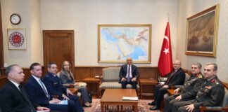 MSB’nin oturma düzeninde Barrack’a ayrıcalık mı yapıldı? Bütün kabullerdeki oturma düzeni aynı