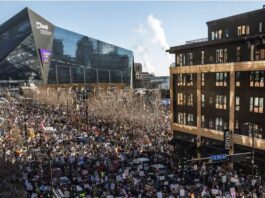 Minnesota’da yüz binlerce kişi, ICE’nin gitmesi için -23 derece havada yürüdü