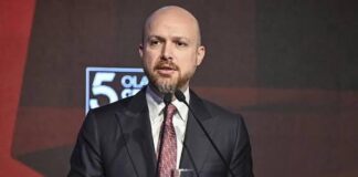 Kırık bir ayna ve kaybolan suret: Dindarlık ve iyilik üzerine bir yüzleşme