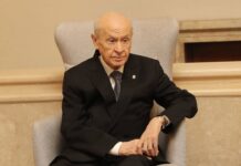 Bahçeli: “DEM bir karar vermek durumundadır: PKK’nın kurucu önderinin yanında mı yoksa karşısında mıdır?”