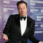 Elon Musk uzaya 1 milyon uydu göndermek istiyor