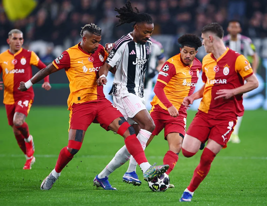 Galatasaray Şampiyonlar Ligi’nde son 16’ya kaldı