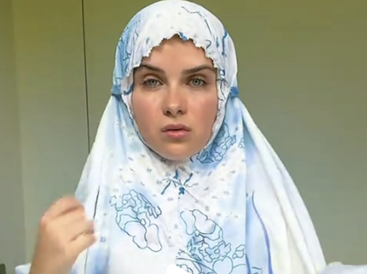 Marina Yers’in yolculuğu: Ukrayna’dan İspanya’ya, OnlyFans’ten İslam’a