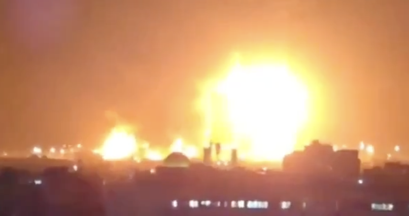 İsrail, İran’ın petrol rafinelerini bombaladı