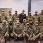 Mazlum Abdi Suriye ordusuna katılan SDG’lilerle fotoğraf çektirdi