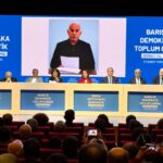 Öcalan: “Şimdi negatif aşamadan pozitif inşa aşamasına geçmeliyiz”